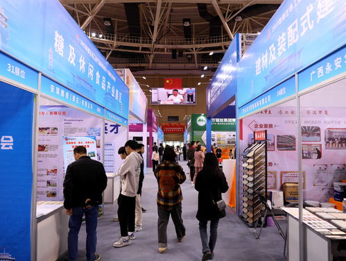 宁明县组织代表团参观崇左市工业产品展销会暨人才金融交流对接会